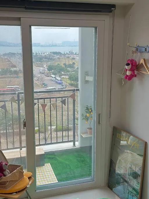Grape #9 봄 그리고 소풍 / 바다가 보이는 공원 앞 숙소 Apartment Incheon