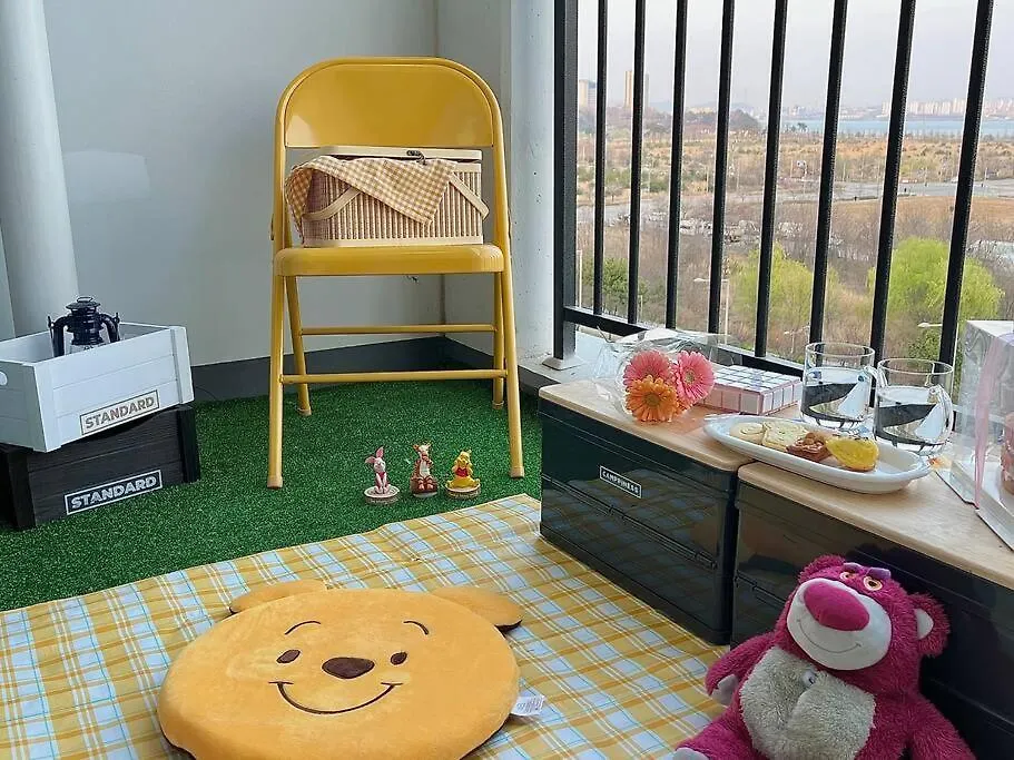 Grape #9 봄 그리고 소풍 / 바다가 보이는 공원 앞 숙소 Apartment Incheon